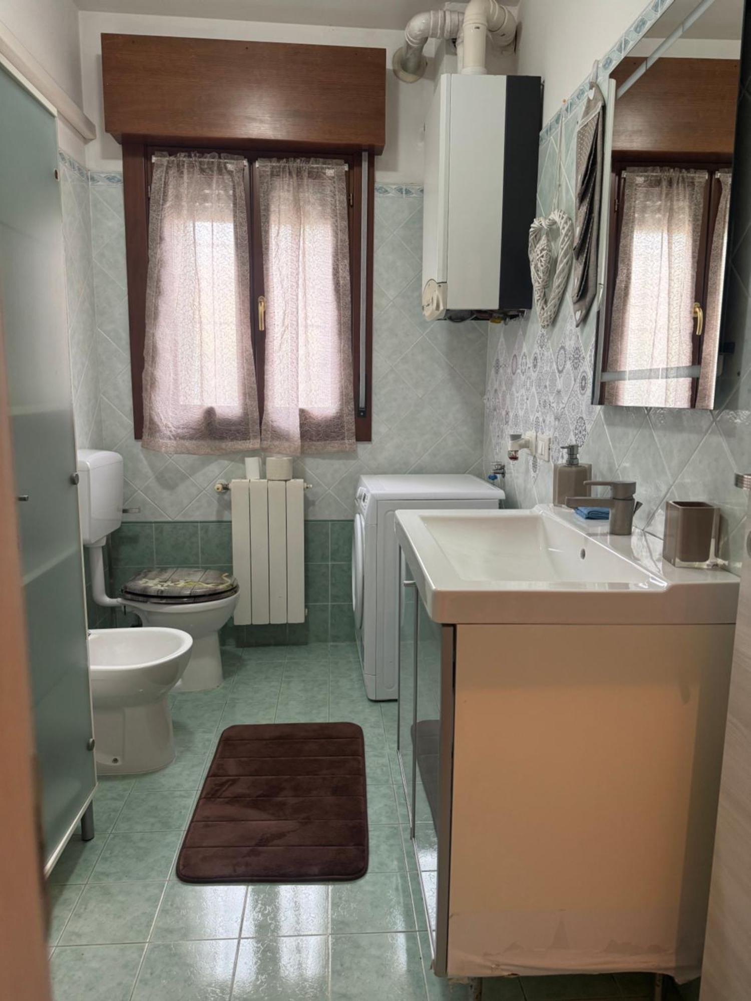A Due Passi Dal Centro Apartment Ravenna Phòng bức ảnh